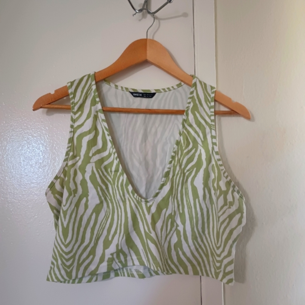 Zebra V Neck Crop